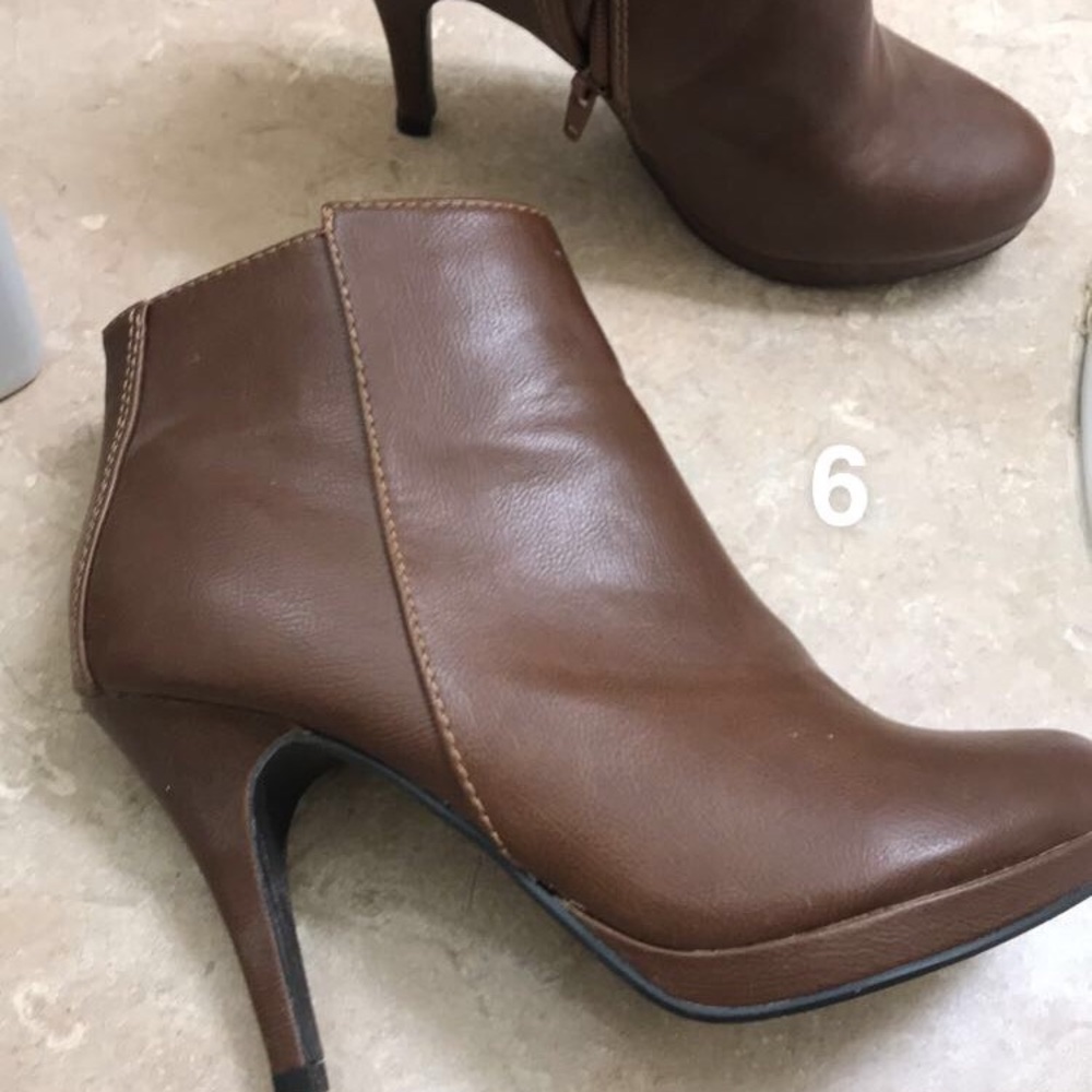 Leather heels
